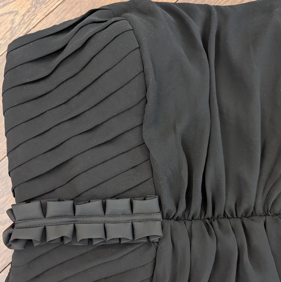 BCBGeneration Strapless Black Bubble mini Dress sz 8 - Picture 4 of 8